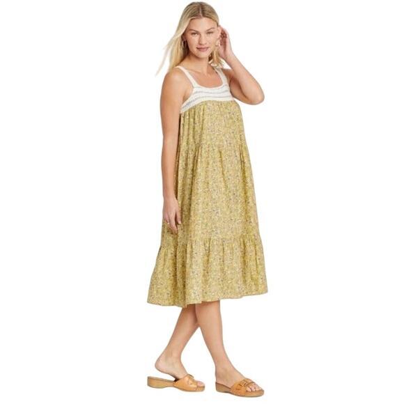 Universal Thread WMN'S Ditsy Floral Crochet Lace Square Neck Sleeveless SZ M NWT - Picture 1 of 12